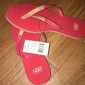 UGG FLIP FLOPS